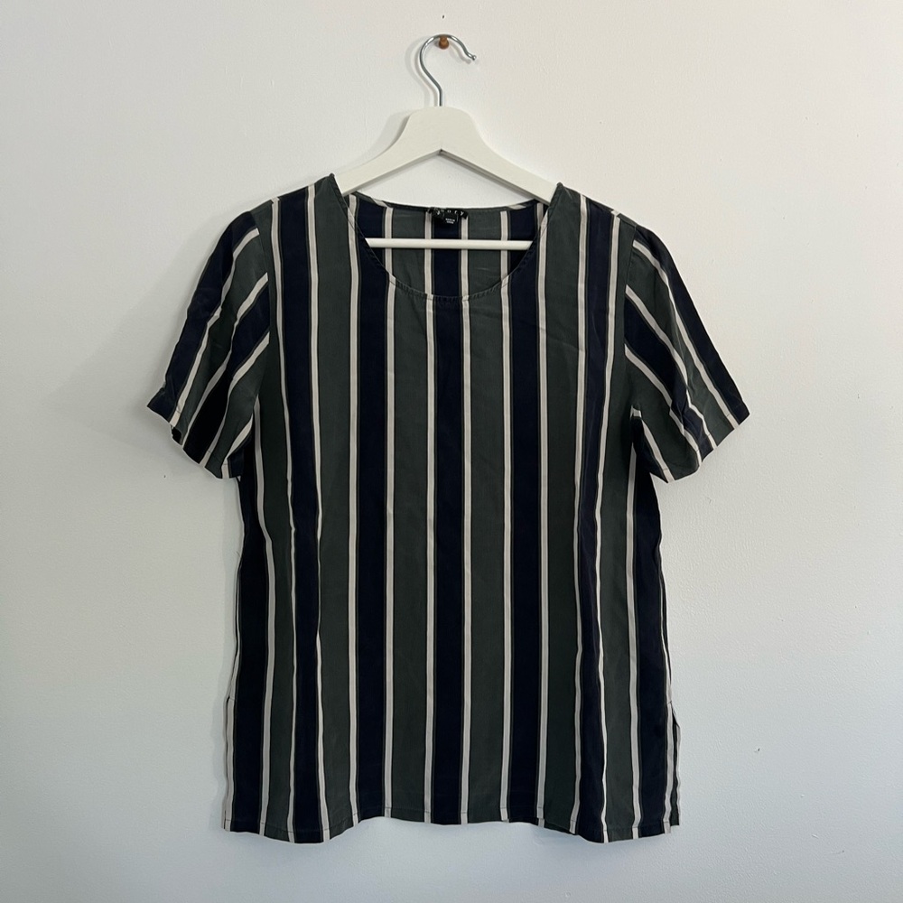 Theory Black and White Striped Short Sleeve Top
